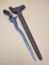 Kris (Keris) indonésien ancien avec fourreau sculpté
